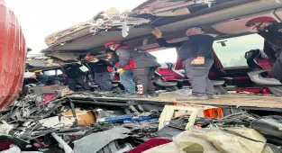 GÜNCELLEME 2 - Osmaniye'de yolcu otobüsünün tıra çarptığı kazada 7 kişi öldü, 11 kişi yaralandı