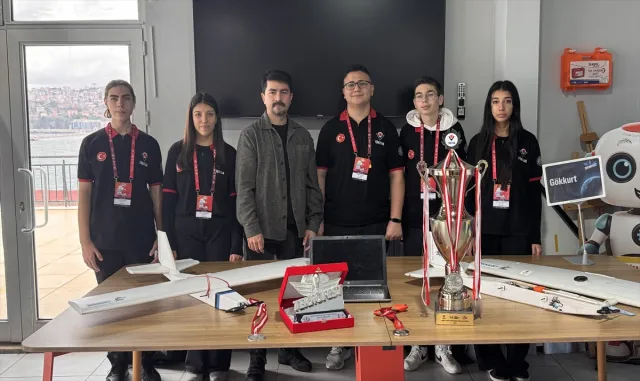 İHA'larıyla TEKNOFEST'te ikinci olan lise öğrencileri yeni başarılara odaklandı