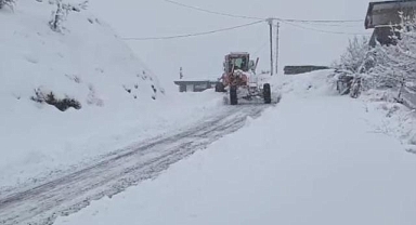 Kastamonu'da yüksek rakımlı bölgeler yoğun kar yağışı altında