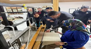 Kaymakam Akar, Boyalı Fengere Kadın Eli Tarımsal Kalkınma Kooperatifi'ni ziyaret etti