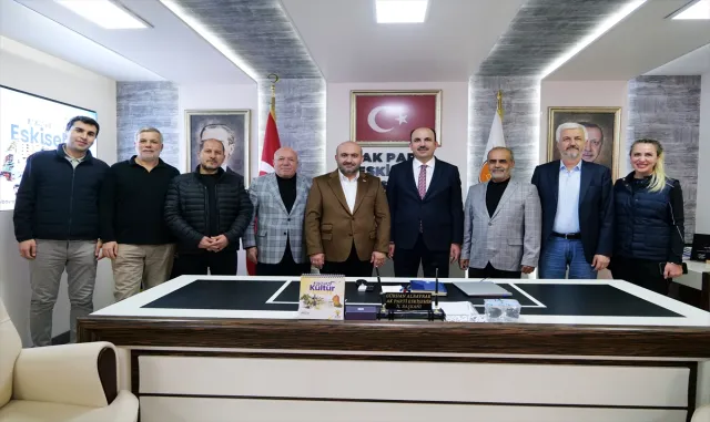 Konya Büyükşehir Belediye Başkanı Altay'dan AK Parti Eskişehir İl Başkanlığına ziyaret