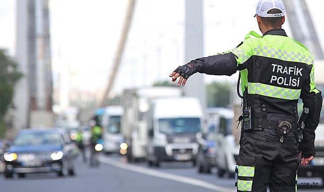 Makas atan motosiklet sürücüsü yakalandı