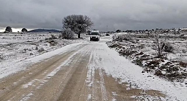 Manisa'da dağda mahsur kalan 3 avcı kurtarıldı