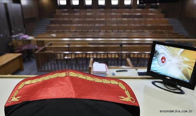 Üsküdar'da eşini üzerine kızgın yağ döküp öldüren kadına dava açıldı