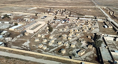 AA, terör örgütünün DEAŞ mensuplarını serbest bıraktığı Şeddadi'deki hapishaneyi görüntüledi