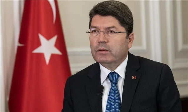 Adalet Bakanı Tunç, Katar'da yüksek yargı mensuplarıyla görüştü