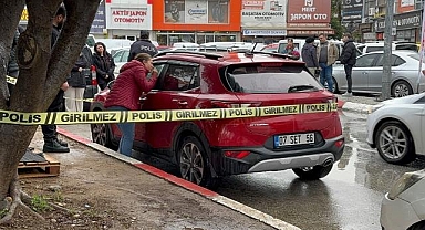 Antalya'da bir kişi aracında ölü bulundu