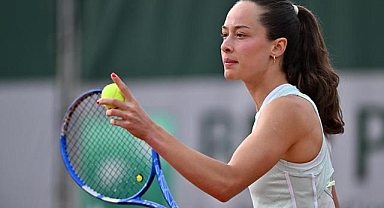 Avustralya Açık'ta tarih yazan milli tenisçi Zeynep Sönmez'den Filistin'e destek