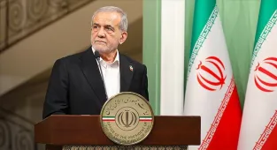 BAE lideri Al Nahyan ve İran Cumhurbaşkanı Pezeşkiyan bölgesel gerilimi görüştü