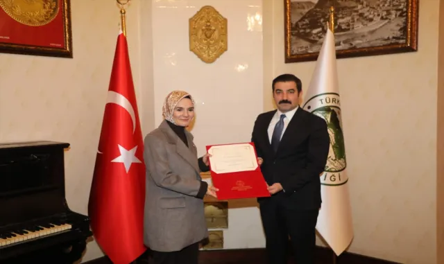 Bakan Göktaş'tan, Kars'ta Huzurlu Aile Huzurlu Toplum Projesini yapan kaymakama teşekkür belgesi