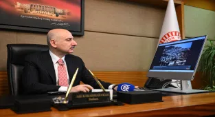 Bayındırlık, İmar, Ulaştırma ve Turizm Komisyonu Başkanı Karaismailoğlu, AA'nın Yılın Kareleri oylamasına katıldı