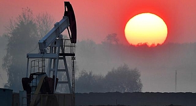 Brent petrolün varili 65,49 dolardan işlem görüyor (26 Ocak 2026)