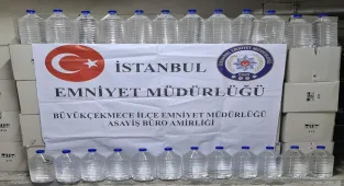 Büyükçekmece'de düzenlenen operasyonda 2 bin 700 litre kaçak alkol ele geçirildi 