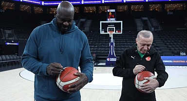Cumhurbaşkanı Erdoğan'ın, eski NBA oyuncusu Shaquille O'Neal ile basketbol görüntüleri paylaşıldı
