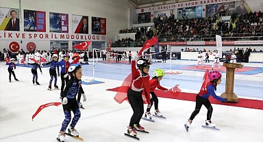 Erzurum'da kış spor okullarının açılışı yapıldı