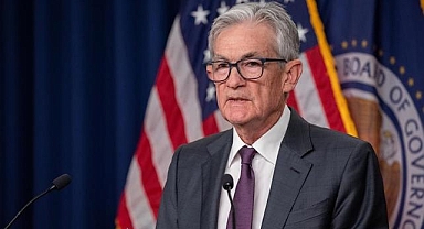 Fed Başkanı Powell, enflasyon ve istihdam risklerinin azaldı ancak ortadan kalkmadı