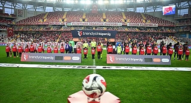 Futbol: Trendyol Süper Lig / Antalyaspor: 1 - Gençlerbirliği: 1 (İlk yarı)