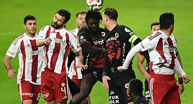 Futbol: Trendyol Süper Lig / Antalyaspor: 2 - Gençlerbirliği: 1