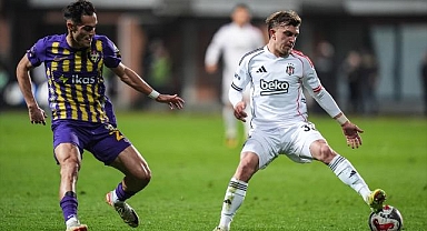 Futbol: Trendyol Süper Lig / Eyüpspor: 0 - Beşiktaş: 1 (İlk yarı)