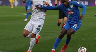 Futbol: Trendyol Süper Lig / Rizespor: 0 - Alanyaspor: 0 (İlk yarı)