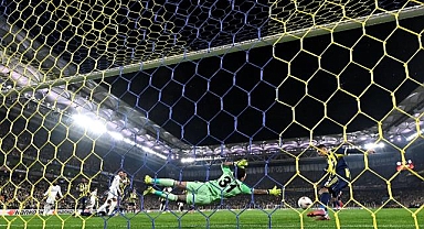 Fenerbahçe-Aston Villa UEFA Avrupa Ligi maçı ilk yarıdan notlar