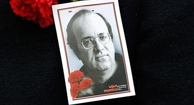 Gazeteci-yazar Uğur Mumcu, ölümünün 33. yılında anıldı