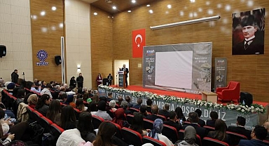 Gençlik ve Spor Bakan Yardımcısı Ersöz, Yapay Zeka ve Bilişim Kampı'nın açılışında konuştu