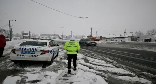 GÜNCELLEME - Bolu Dağı'nın Ankara istikameti ağır tonajlı araçların geçişine açıldı