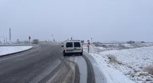 Şanlıurfa'da kar yağışı etkisini arttırdı 