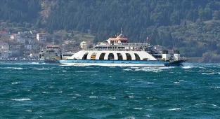 Güney Marmara'da yarınki feribot seferleri iptal edildi