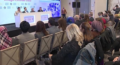 HAK-İŞ Türkiye Kadın Buluşmalarının ilki İzmir'de düzenlendi