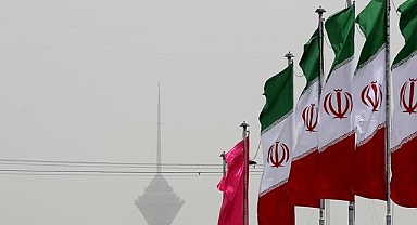 İran, Hürmüz Boğazı çevresi için NOTAM yayımladı