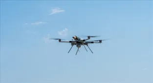 İsrail, Lübnan'da sınıra yakın bir beldede 2 evi havaya uçurdu