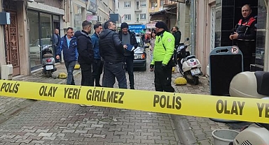 İzmir'de emlak ofisindeki silahlı kavgada 2 kişi yaralandı