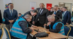 İzmir'de yükümlüler için satranç turnuvası düzenlendi