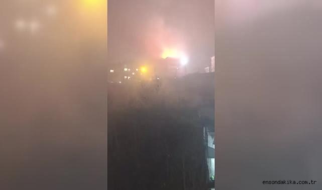 Kağıthane'de binanın çatı katında çıkan yangın söndürüldü