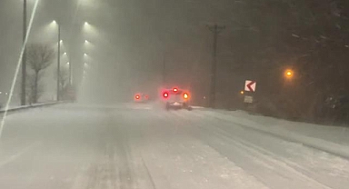 Kar ve tipi nedeniyle 90 köy yolu ulaşıma kapandı