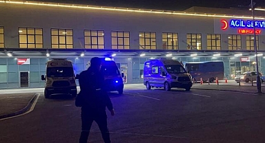 Kavgada bir çocuk bıçakla yaralandı, babası darbedildi