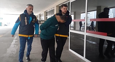 Manisa'da kuyumcudan yapılan silahlı soyguna ilişkin 2 şüpheli yakalandı