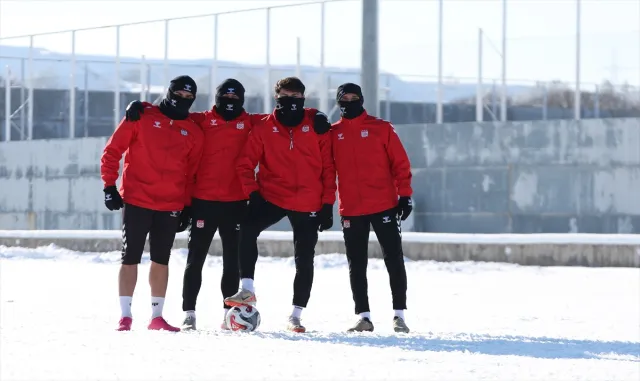 Özbelsan Sivasspor, Erzurumspor FK maçının hazırlıklarına başladı