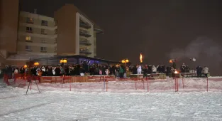 Palandöken ve Sarıkamış kayak merkezlerinde yeni yıl coşkusu