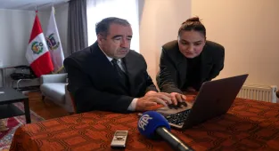 Peru'nun Ankara Büyükelçisi De Las Casas, AA'nın Yılın Kareleri oylamasına katıldı