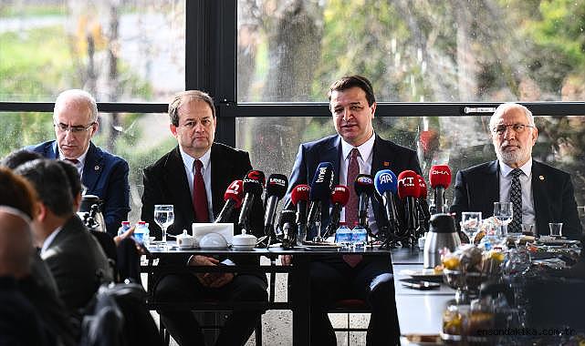 Saadet Partisi Genel Başkanı Arıkan, parlamento muhabirleriyle bir araya geldi: 