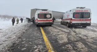 Şanlıurfa'da zincirleme trafik kazasında 4 kişi yaralandı