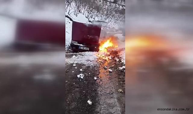 Seyir halindeki otomobilde çıkan yangın söndürüldü