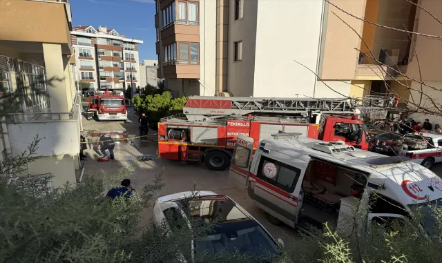 Tekirdağ'da bir kadın yangın çıkan evde bıçaklanmış halde ölü bulundu