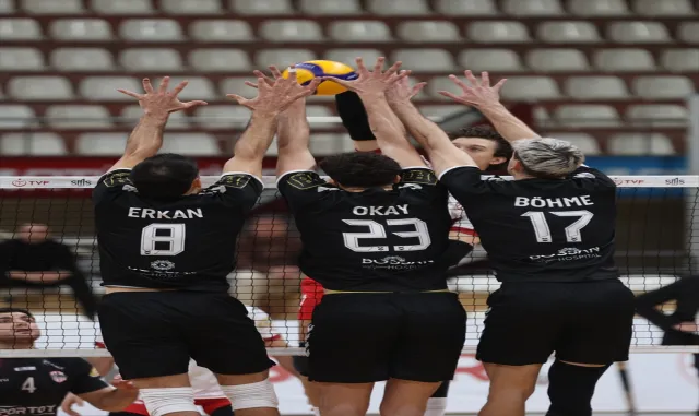 Voleybol: SMS Grup Efeler Ligi