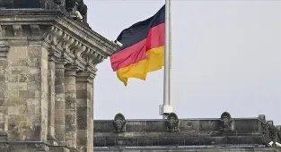 Almanya’da CDU, vatandaşlık için en az 8 yıl ikamet şartının yeniden getirilmesini istiyor