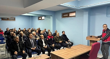 Beyşehir'de muhtarlara yönelik bilgilendirme toplantısı yapıldı