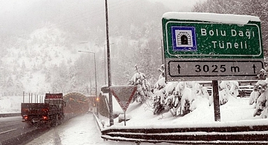 Bolu Dağı'nda kar yağışı başladı